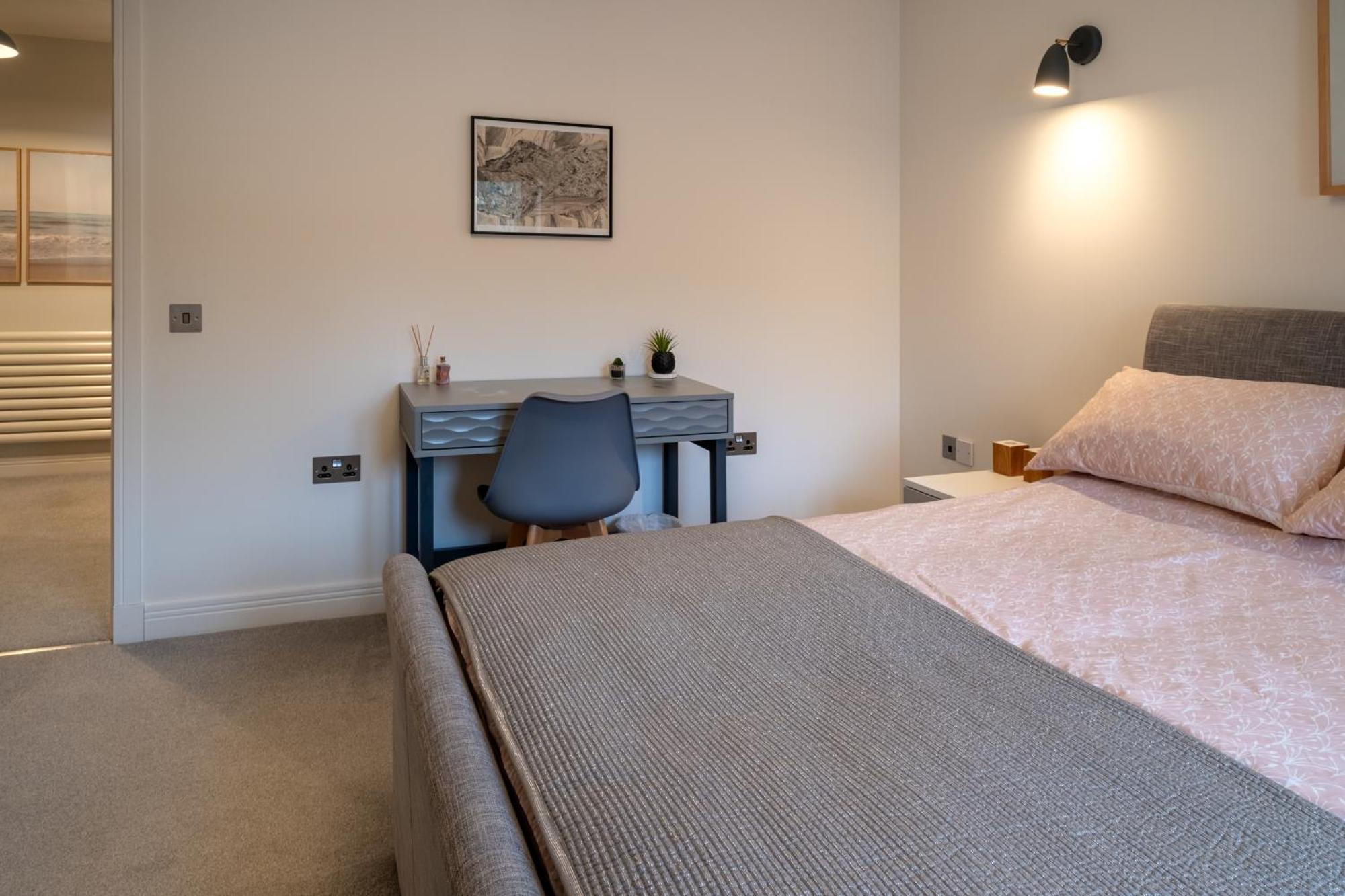 Vila Modern House With Hot Tub, Perfect Night Away! Huntly Exteriér fotografie