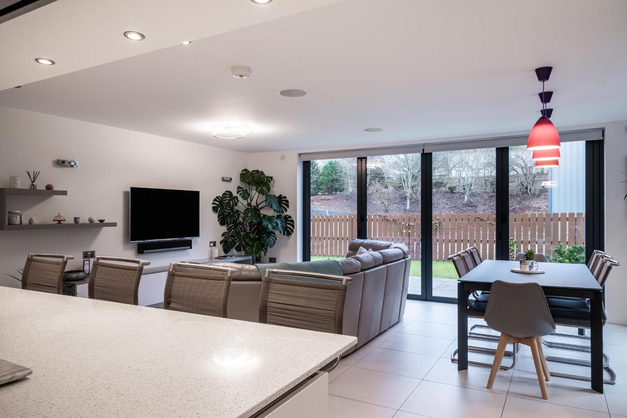 Vila Modern House With Hot Tub, Perfect Night Away! Huntly Exteriér fotografie